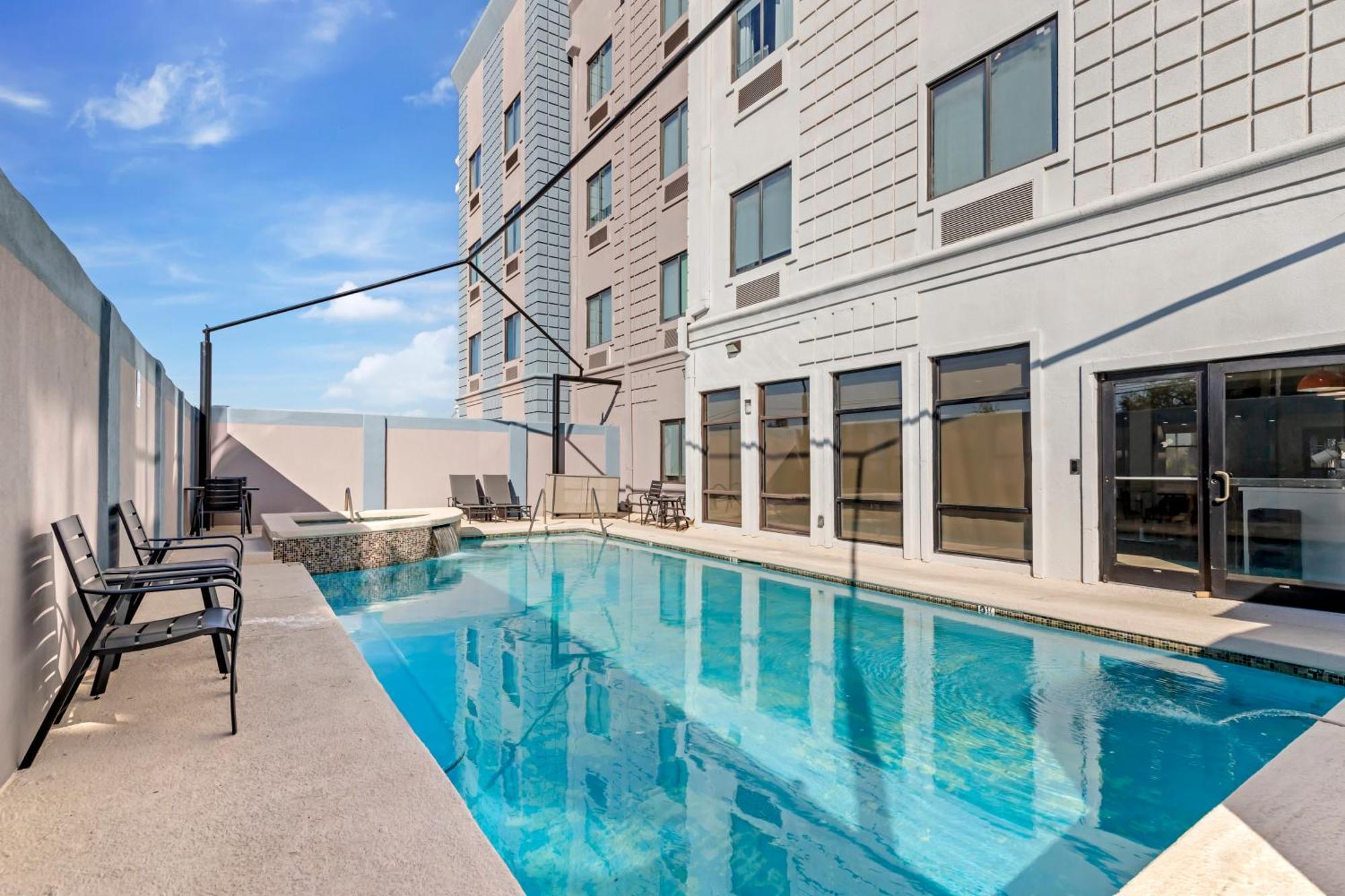Comfort Suites Laredo Ngoại thất bức ảnh